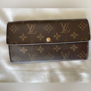 Louis Vuitton Sarah Wallet